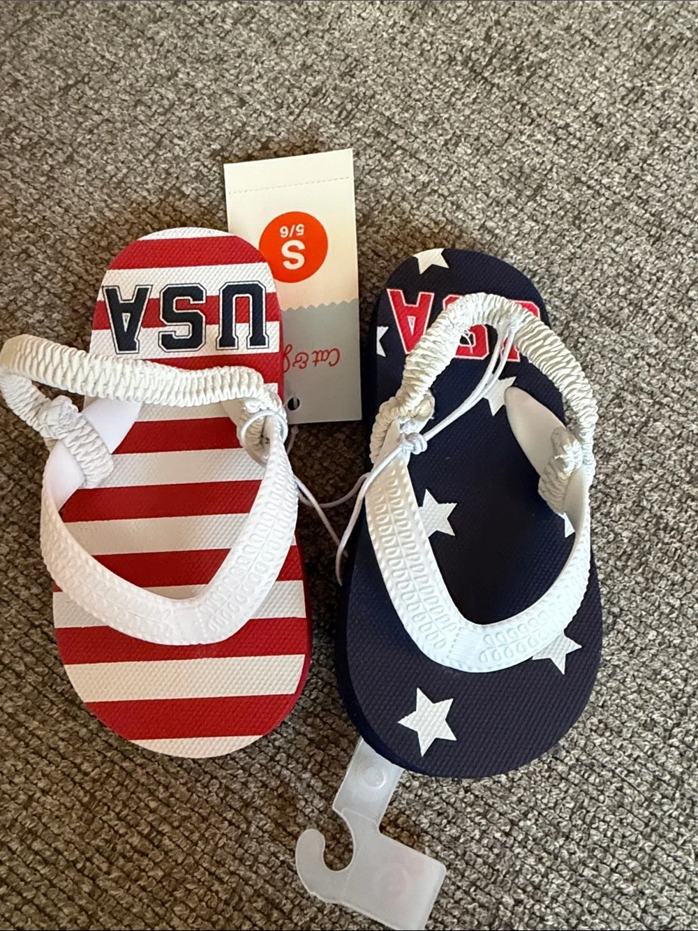 Cat & Jack Red, White & Blue USA Kids' Flip Flop Sandals
